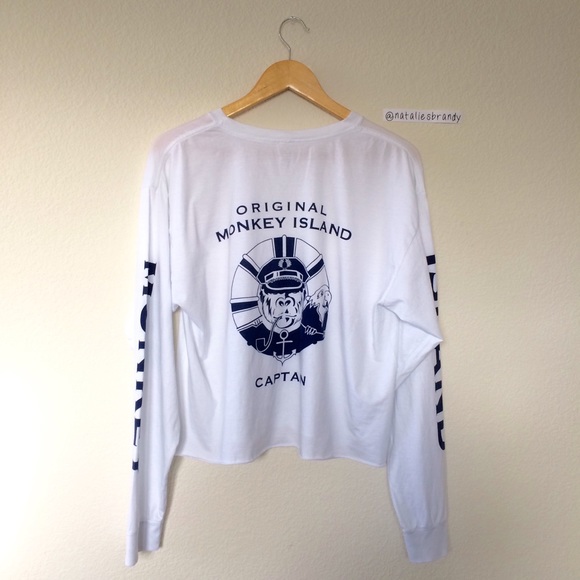 ❌❌SOLD❌❌ NWOT Brandy Melville Monkey Island Top - Picture 5 of 8